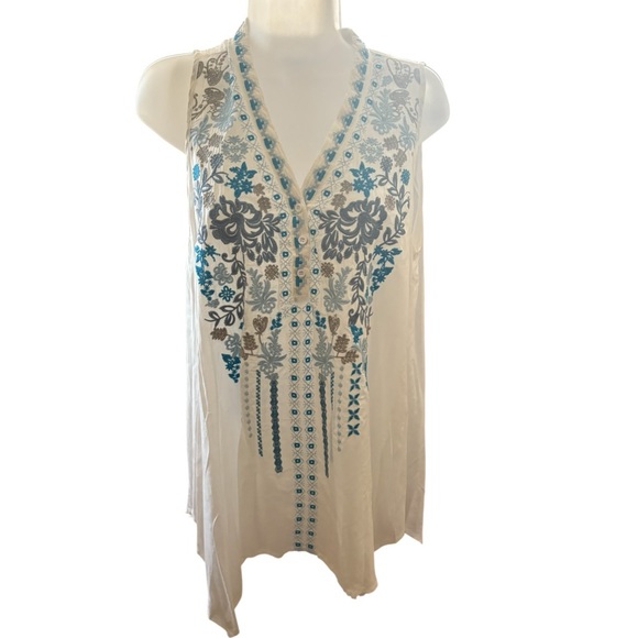 ANDREE BY UNIT Tops - Andree by Unit Boho Embroidered Sleeveless Blouse Ivory Blue Size Small